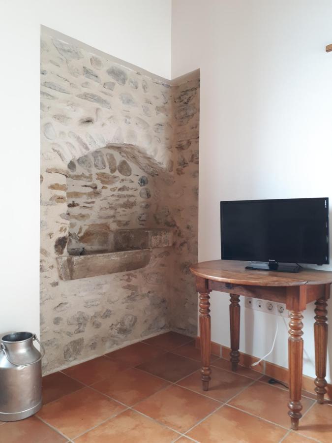 Bel Appartement Renove Dans Maison Bigourdane Pouzac エクステリア 写真