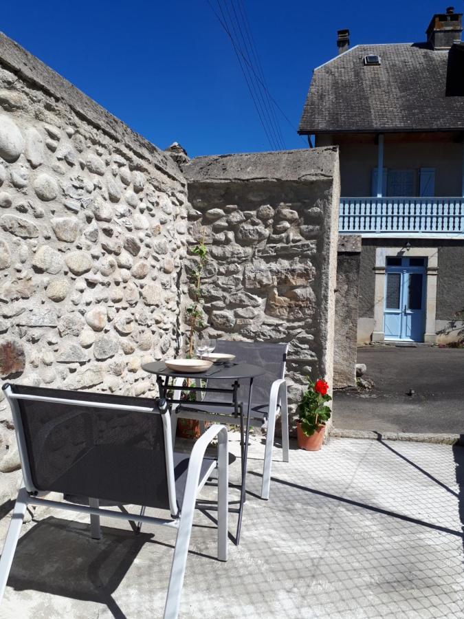 Bel Appartement Renove Dans Maison Bigourdane Pouzac エクステリア 写真